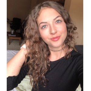 Meet your Posher, Brittany